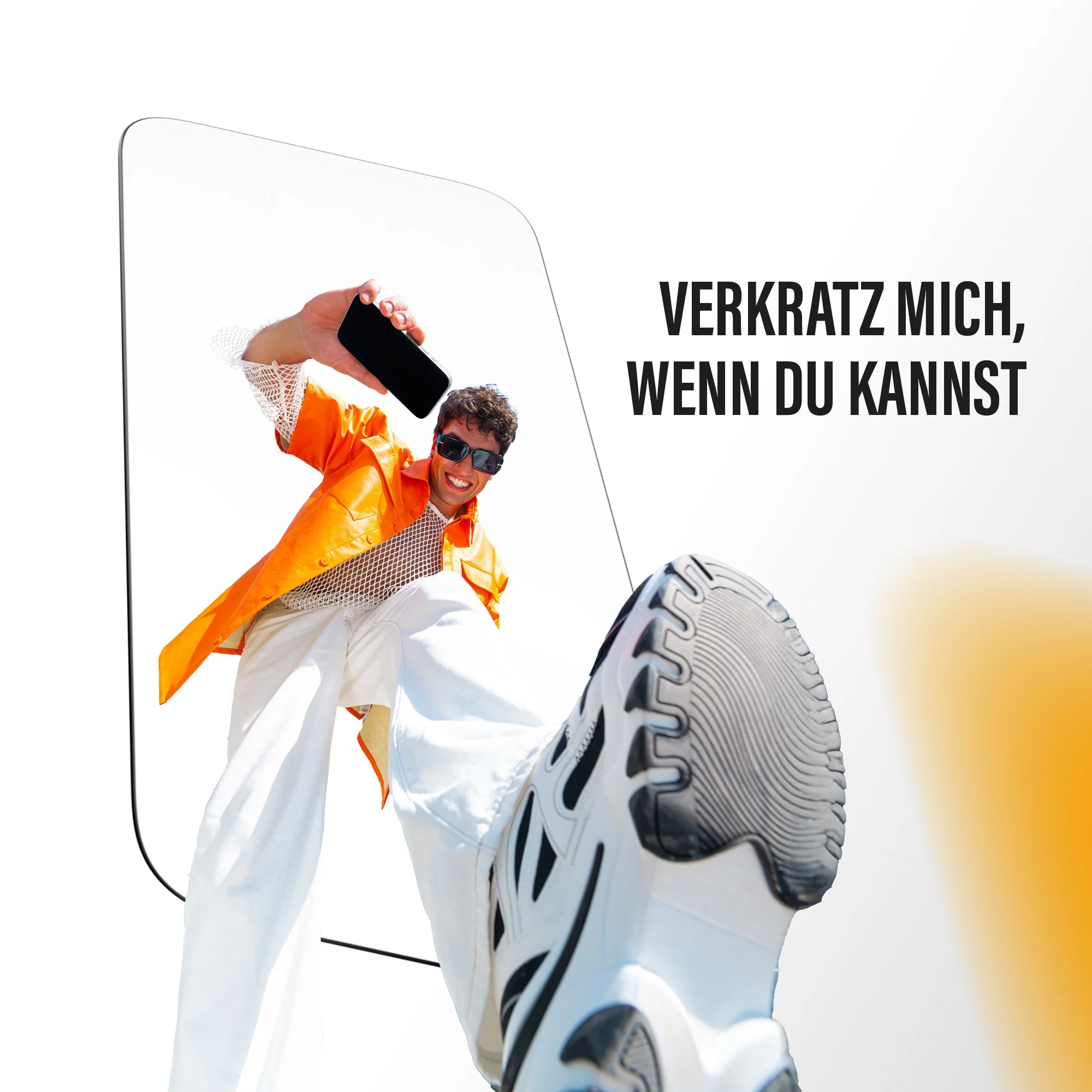 PanzerGlass® Displayschutz iPhone 17 Pro | Ultra-Wide Fit m. EasyAligner - Image 6